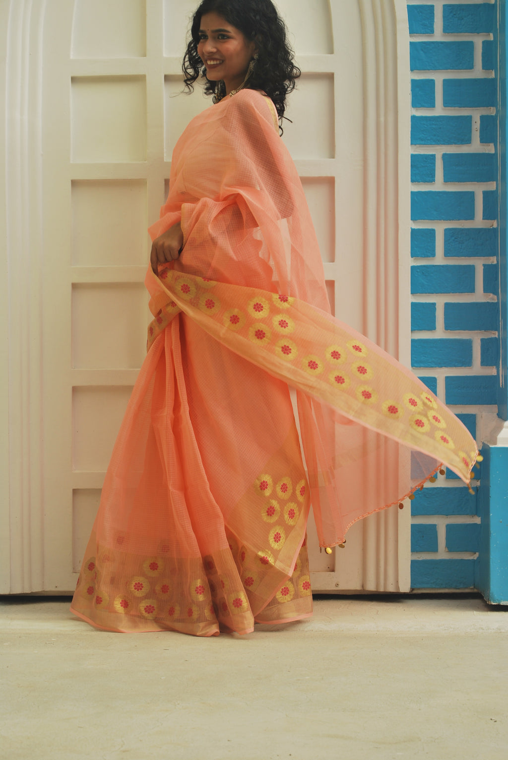 Peach Zari Border Woven Kota & Chiniya Blouse Ensemble